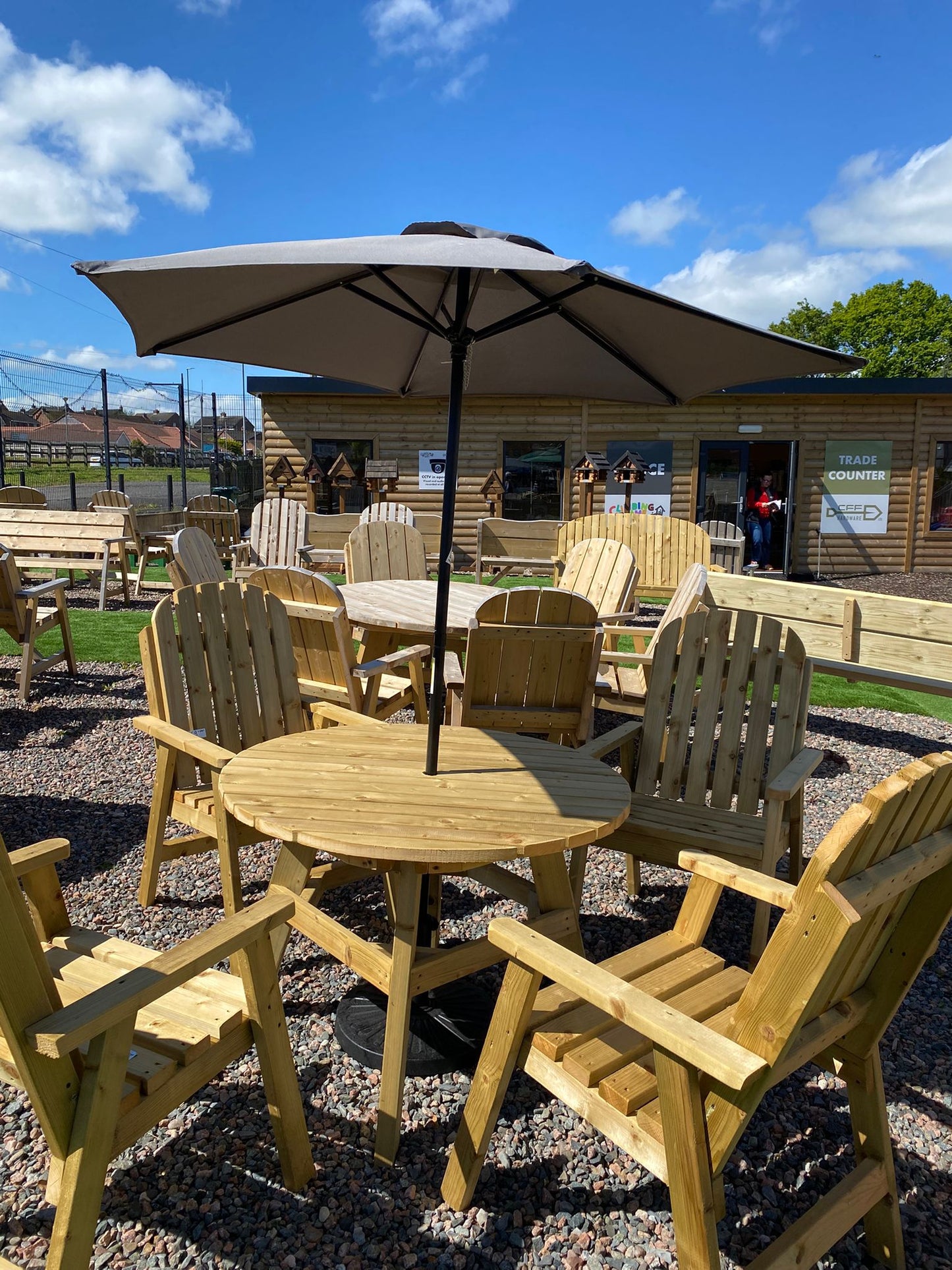Round table and 4 chairs