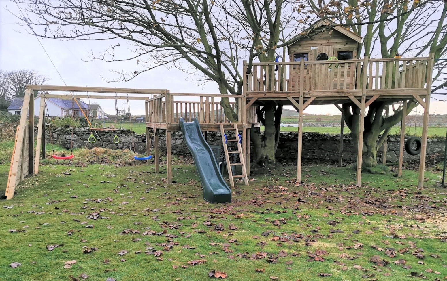 Treehouse Metal Climbing Frames Tree House Build Your Own Climbing