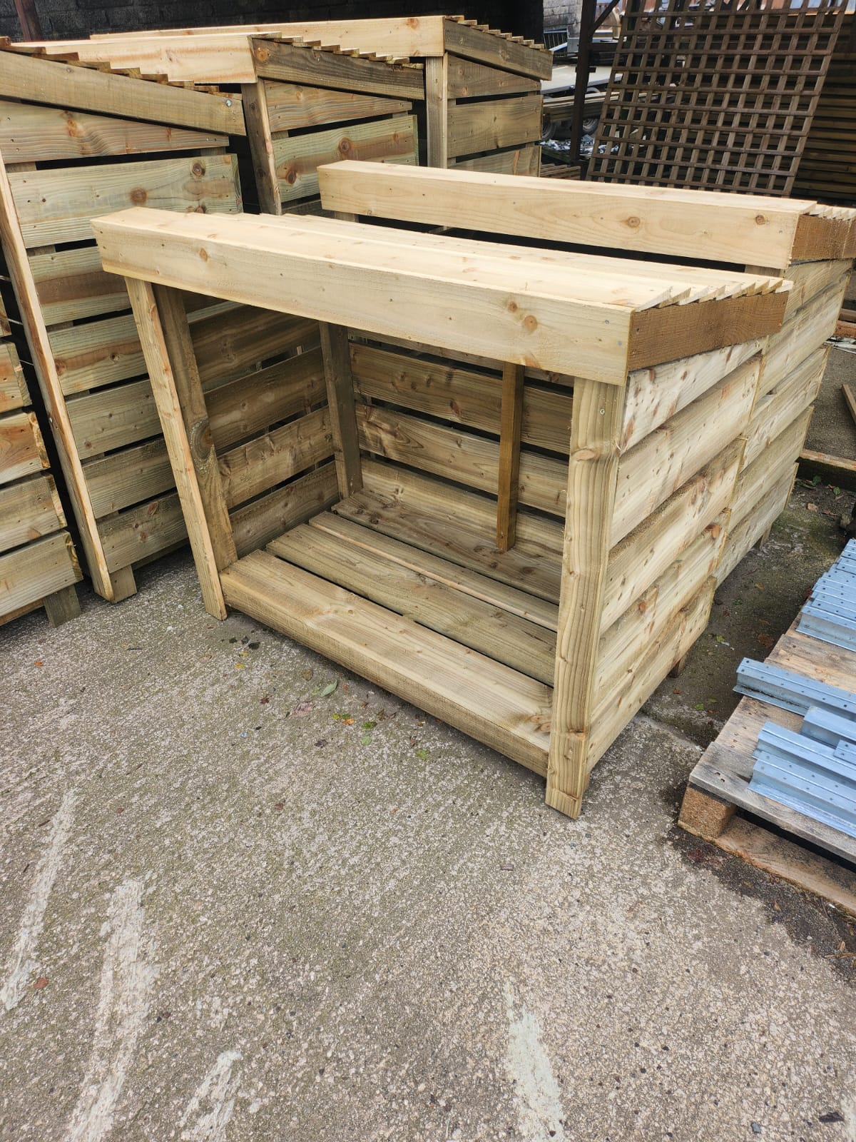 Medium Log Store - 1m high 1.2 wide 0.61 deep